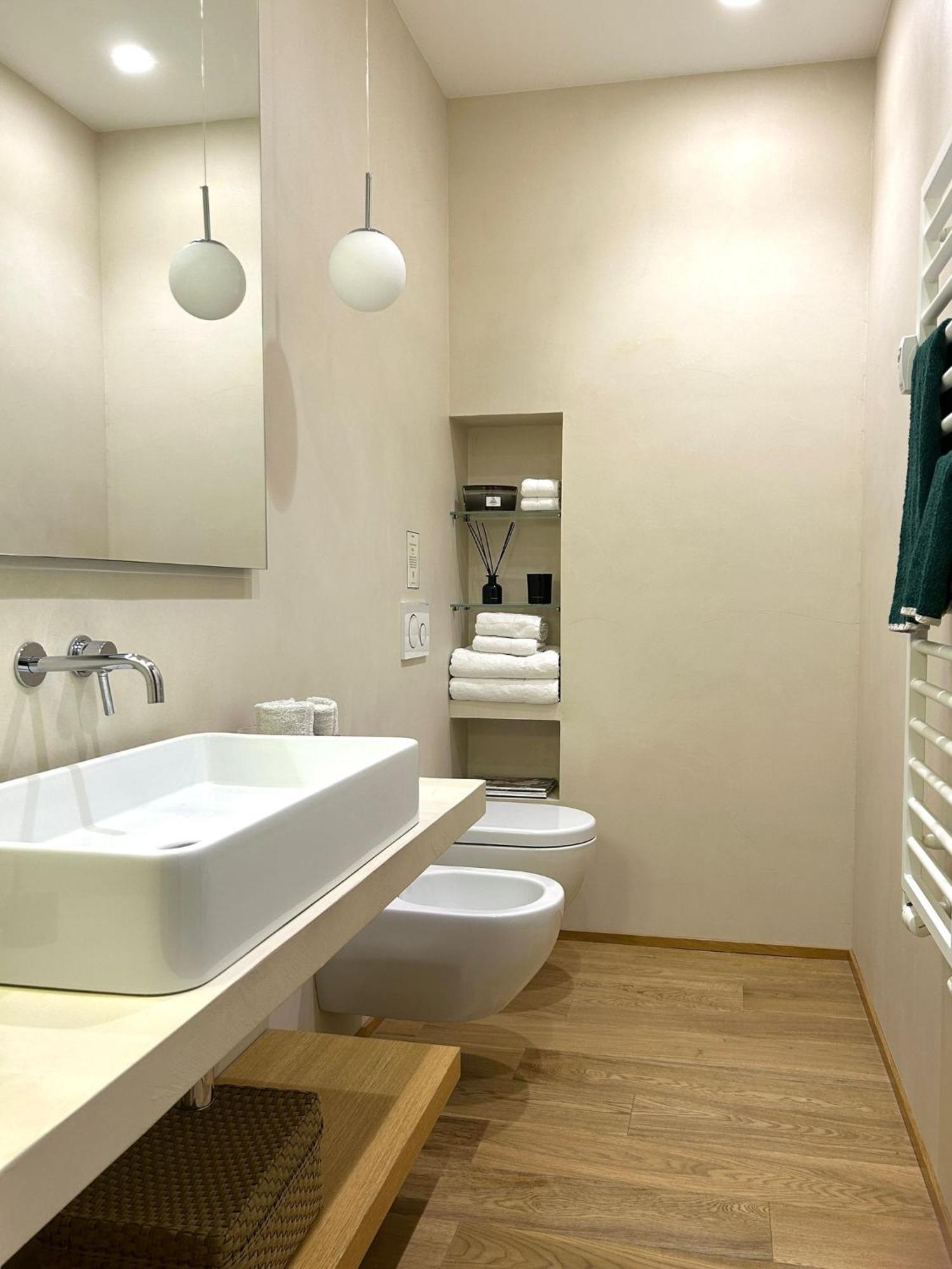 Voltaottosuite - Comfort And Elegance In Moscova Milan Luaran gambar